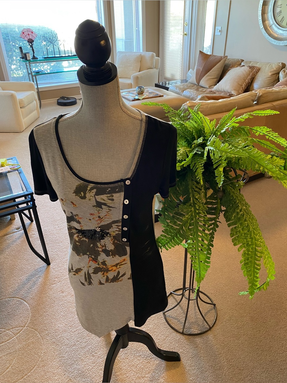 Women's Black & Gray Short Sleeve Layered Graphic Top